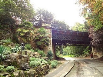 ビュット・ショーモン公園　Parc des Buttes-Chaumont